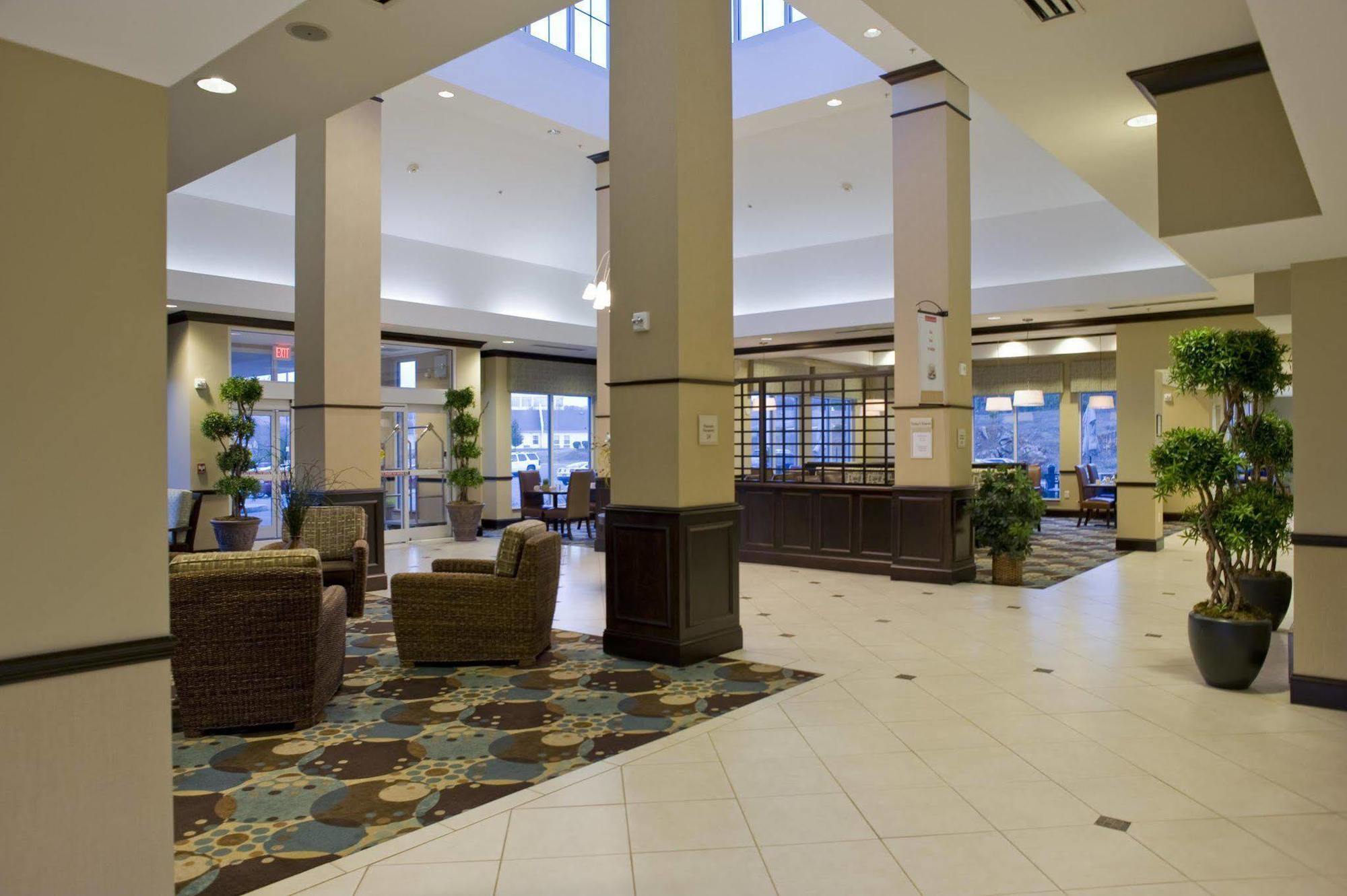 Hilton Garden Inn Huntsville South/Redstone Arsenal Beltér fotó